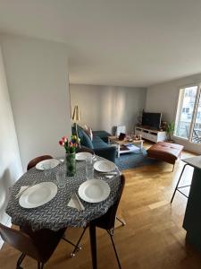 Modern apartment in Paris XXEME