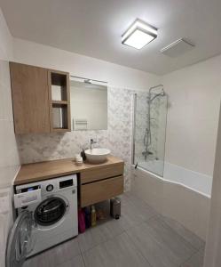 Apartmán Kmeťova so súkromným parkovaním zdarma, 5 min pešo do centra