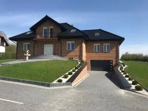 DOM NAD STAWEM - Rzeczyca