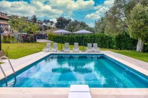 Friday Mood by Diomedes Group - Pefkohori