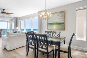 Jade East Towers 0550 by Newman-Dailey