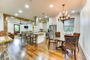 Chic Louisiana Retreat - Balcony and River Views! - 圣弗瑞安斯维尔