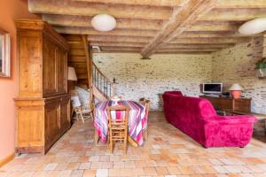 Maisons de vacances La Bellaziere, heated covered swimming-pool : photos des chambres