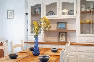 Casa en la playa con piscinas E