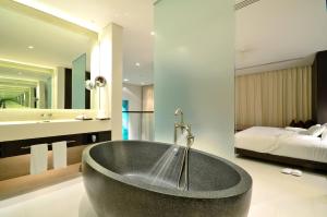 Twinpalms Surin Beach Phuket