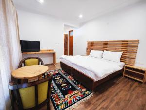 Eagle guest house leh