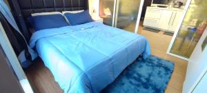 Aveline Suites Executive City View ACQUA Private Residences near Rockwell Makati