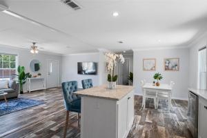 3 King bedrooms - Beautiful New Port Richey