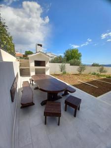 Luxury Villa La nonna Ana - heated pool, sea view, near Split