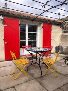 Maisons de vacances Petite maison entouree de lavande dans le Luberon : photos des chambres