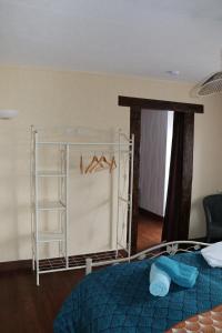 B&B / Chambres d'hotes AU DETOUR DU MONT Chambres d'hotes : photos des chambres
