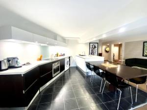 Appartements *Victoria Plaza* Loft au coeur de Vichy : photos des chambres