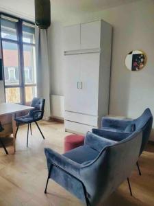 Studio refait à neuf en hypercentre avec balcon