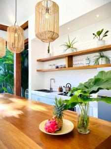 SUNDAY Villa with private pool, near centre and beach