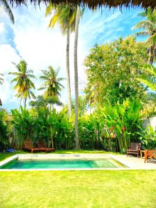 SUNDAY Villa with private pool, near centre and beach