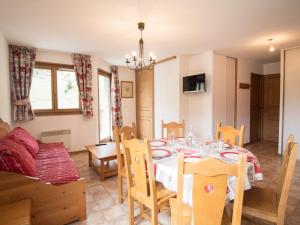 Appartements Appartement 6 pers au pied des pistes, a cote des commodites et telecabine, Val Cenis - FR-1-508-6 : photos des chambres