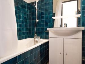 Charmant appartement à 300m des pistes à Lanslebourg avec balcon et garage - FR-1-508-71