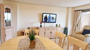 Ap BERMUDAS GANDIA - Solo familias