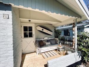 Authentic cosy beach cottage in Callanstoog