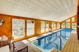 Lake George Oasis with 9 Acres, Hot Tub and Game Room! - Athol