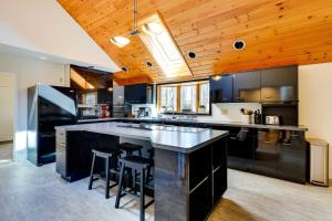 Lake George Oasis with 9 Acres, Hot Tub and Game Room!