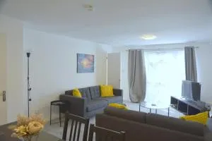 Lindrick Villa- 3BD Bunglow , Free parking- Long stays - Oadby