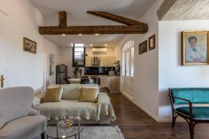 The Heart of Palace Apartment