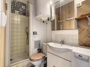 Studio Cabine Rénové Près Plage avec Parking Privé - FR-1-715-34