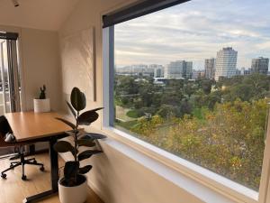 Spectacular views over Albert Park