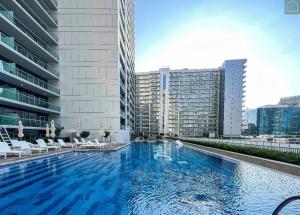 TURQUOISE - Downtown Dubai 1 BEDROOM APARTMENT Business Bay - CANAL VIEW