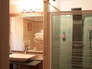 Appartements Attractive holiday home in Mazzola with sauna : photos des chambres