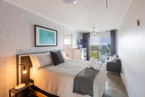 Yamba Views Angourie Room 11