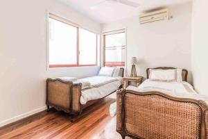 Castaways Beach House Noosa