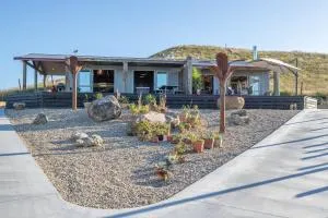 Holiday Bliss - Okoroire