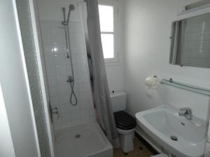 Maison spacieuse à Notre-Dame-de-Monts pour 6 avec parking privé - FR-1-540-223