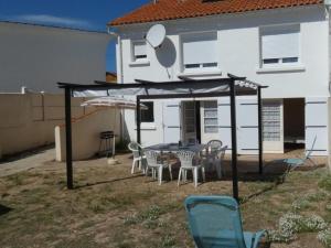 Maisons de vacances Maison Notre-Dame-de-Monts, 4 pieces, 5 personnes - FR-1-540-233 : photos des chambres