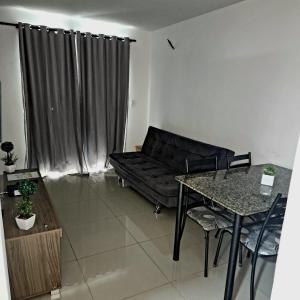 Apartamento 2 quartos à 6 minutos da praia (andando)