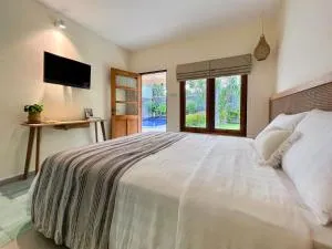 Roots Hotel Senggigi - Lajor