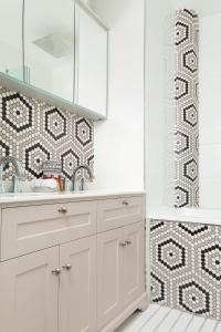 Newly refurbished 2-bedroom flat in Notting Hill