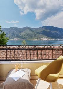 Glass Balcony with Sea View