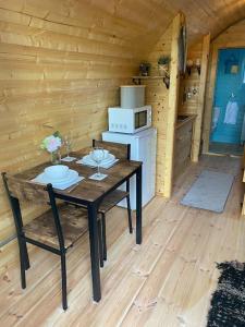 The Chestnuts Pod with private garden.