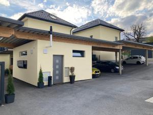 Sorinas Home - Comfortable Apartment near Graz - Free Parking