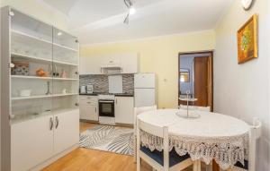 Gorgeous Apartment In Stara Baska 1