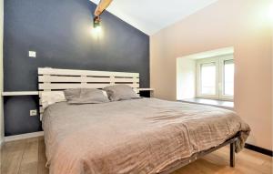 Maisons de vacances Nice Home In Sabran With Kitchen : photos des chambres