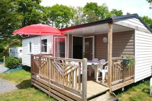 Campings CAMPING LES EMBRUNS 3* : photos des chambres