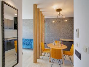 Luxury Amarin Apartment 