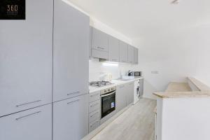 Beautiful & Modern 2BR Apartment in San Gwann by 360 Estates