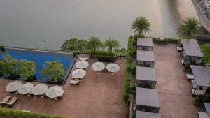 SUN & MOON, Riverside Hotel