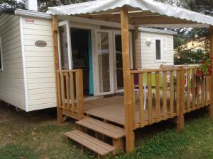 Campings Camping Frederic Mistral : photos des chambres