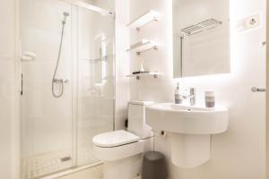 Central apartment by Picasso Museum by REMS